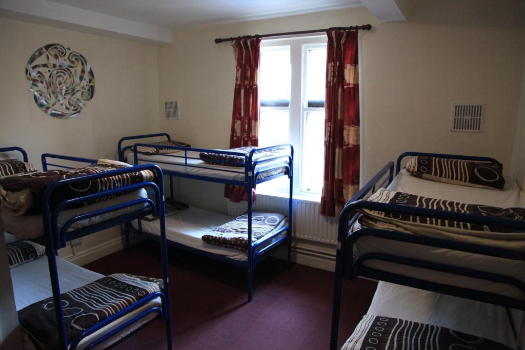 Hostal Kinlay House *